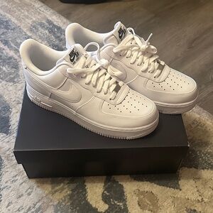 Nike Air Force 1 Flyease